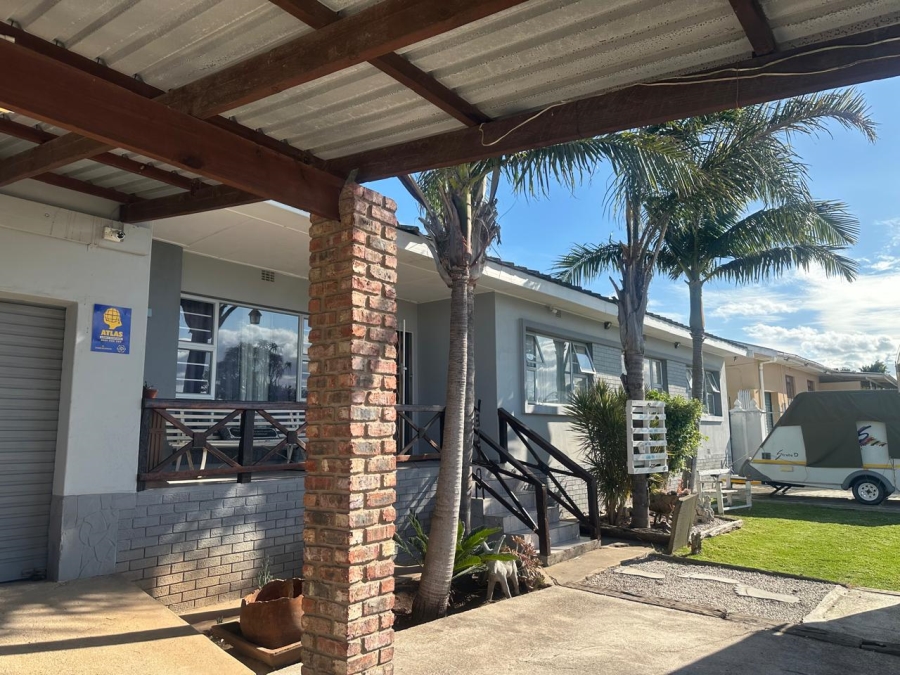 3 Bedroom Property for Sale in Bothasrus Eastern Cape
